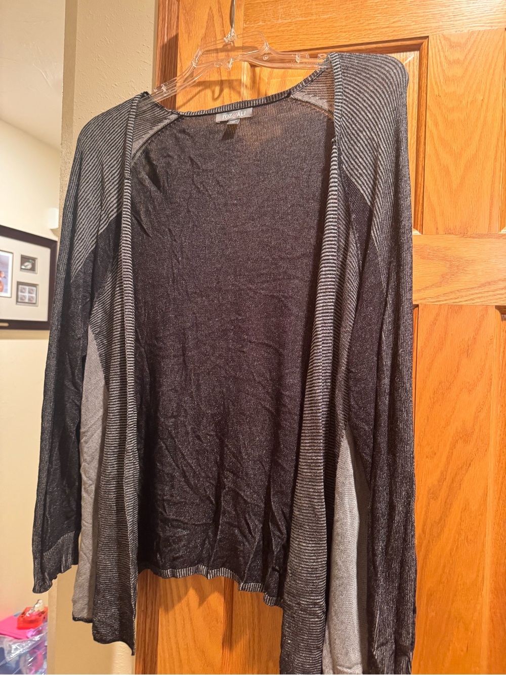 Roz & Ali Black and Gray Open-Front Lightweight Cardigan